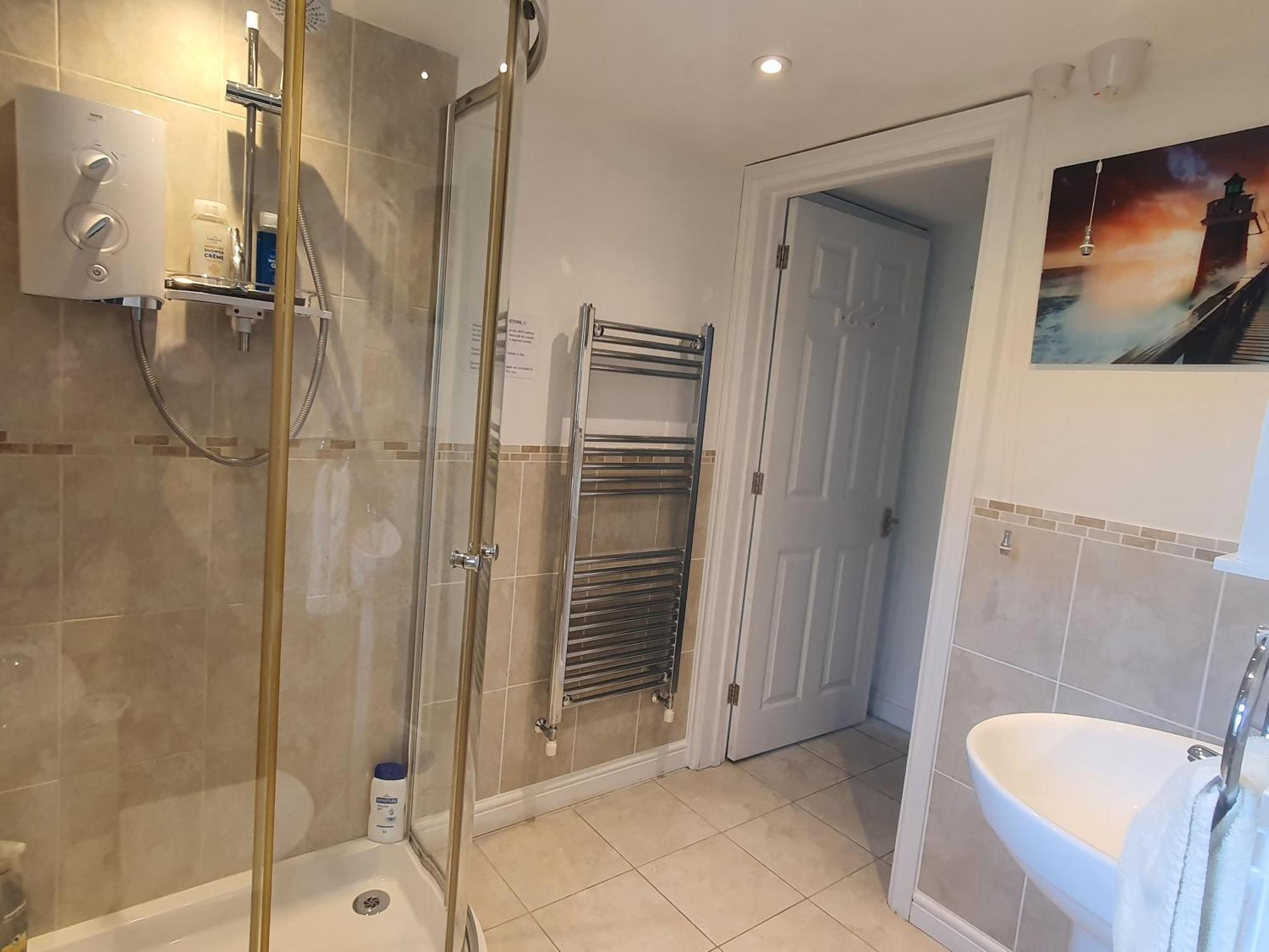 Idyllic 2 Bedroom Self-Contained Upsidedown Annexe Llandrindod Wells Bagian luar foto