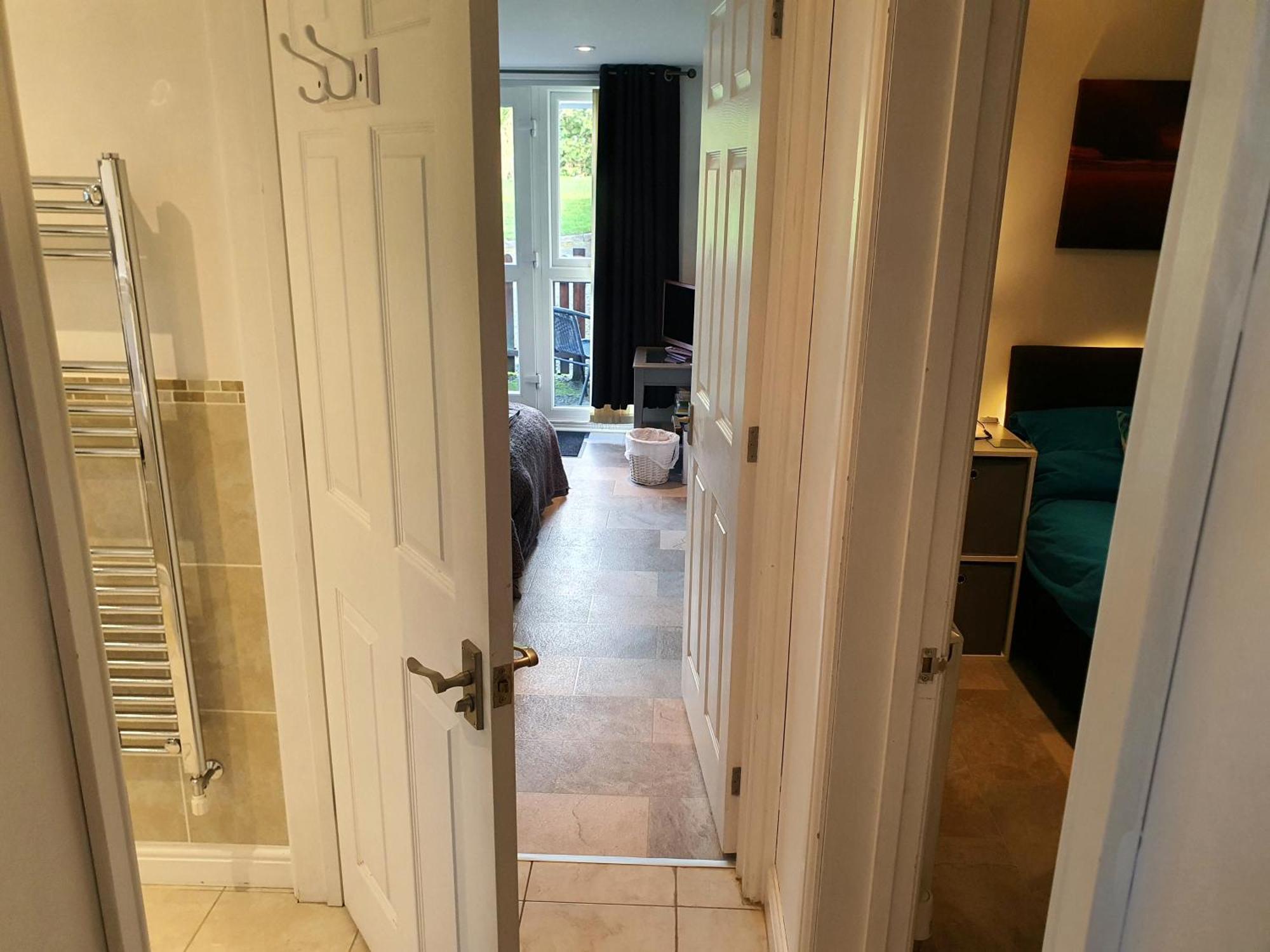 Idyllic 2 Bedroom Self-Contained Upsidedown Annexe Llandrindod Wells Bagian luar foto