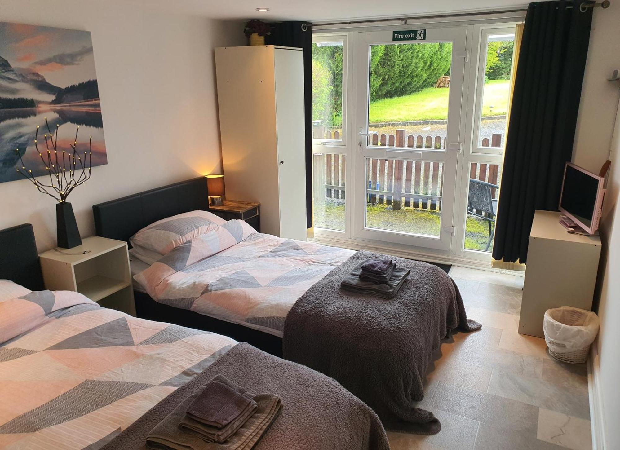 Idyllic 2 Bedroom Self-Contained Upsidedown Annexe Llandrindod Wells Bagian luar foto