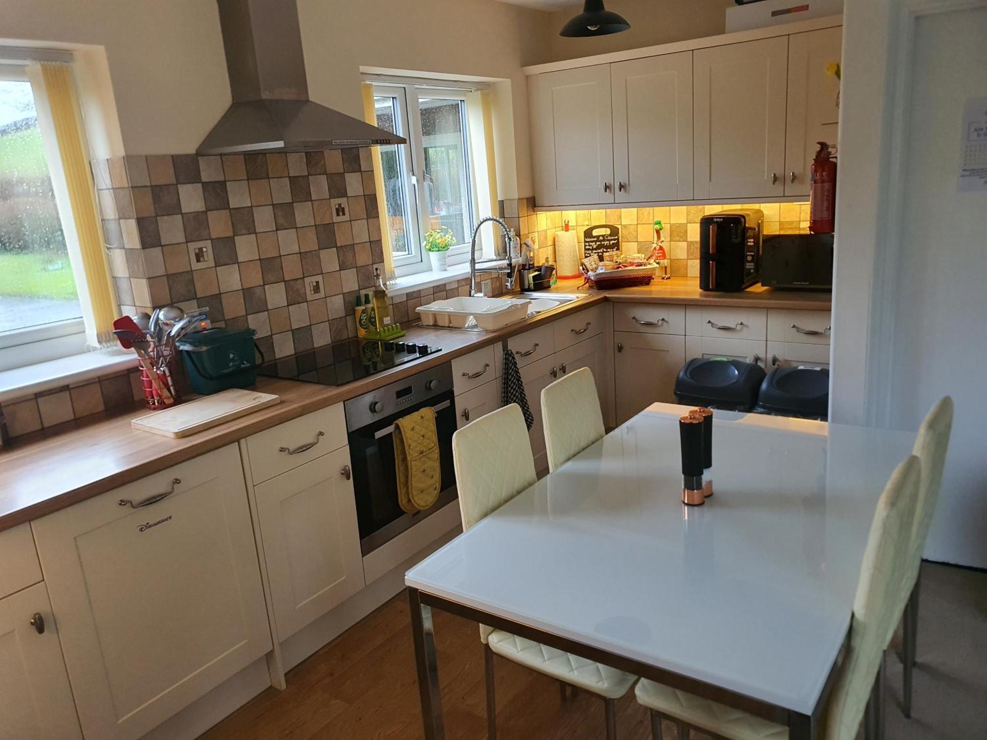 Idyllic 2 Bedroom Self-Contained Upsidedown Annexe Llandrindod Wells Bagian luar foto